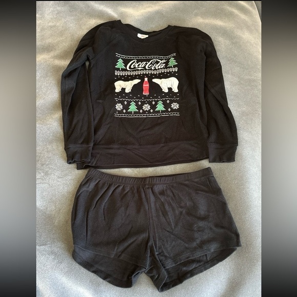 Coca Cola polar bears with Christmas trees fleece 2 piece pajama set - Picture 1 of 7
